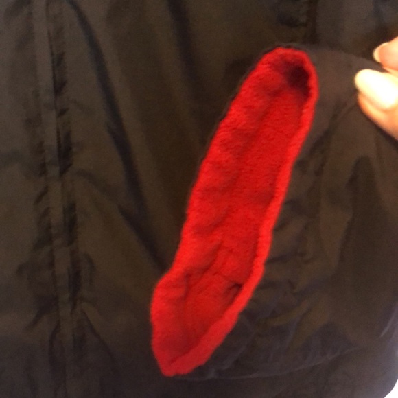 CHAMPION REVERSIBLE BLACK/RED FLEECE & NYLON HOODIE/JACKET • sz M - Picture 11 of 17